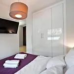 Gieldowa 4D - One Bedroom P&O Serviced Apartments