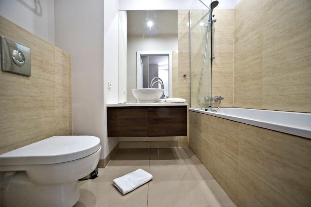 Apartament Gieldowa 4d - One Bedroom P&o Serviced *